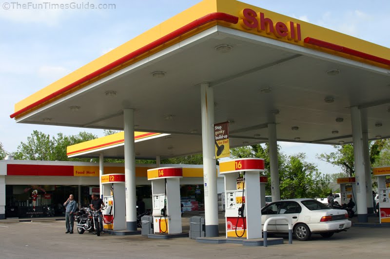 خرید پمپ بنزین در کانادا